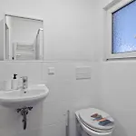 Bege Corporate Nest Apartamento