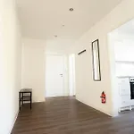Bege Corporate Nest Apartamento *