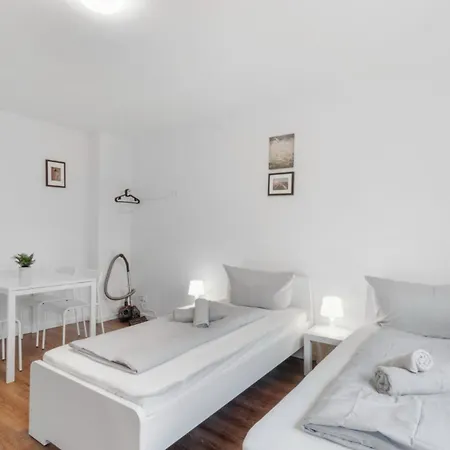 Bege Corporate Nest Appartamento