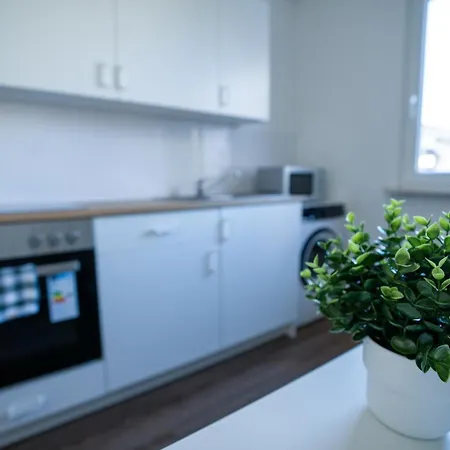 Bege Corporate Nest Lejlighed