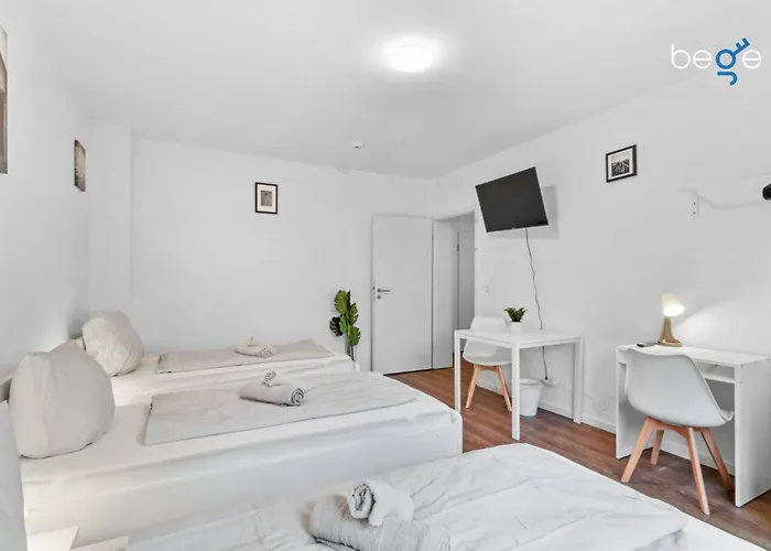 Bege Corporate Nest Lejlighed